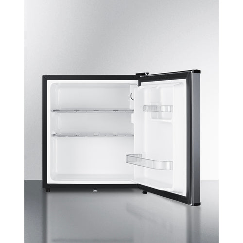 Summit 18" Wide Compact Minibar MB42SS