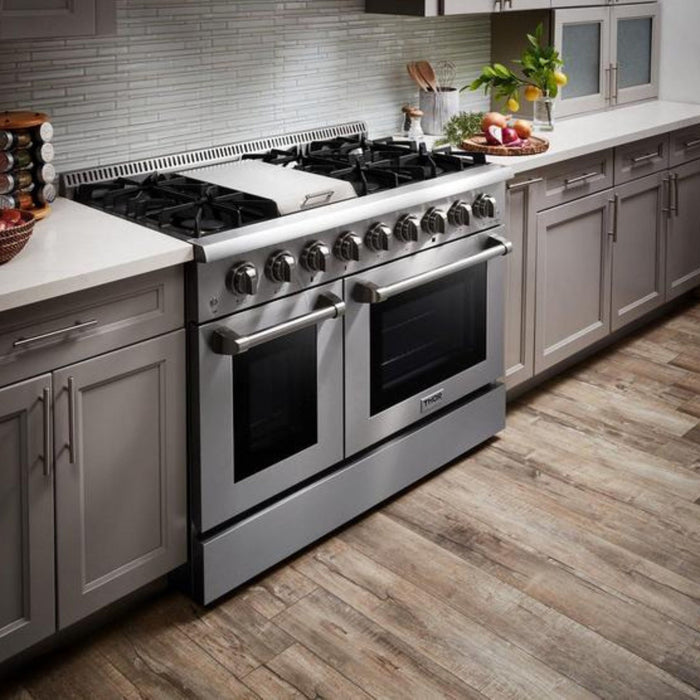 Thor Kitchen - 48 in. 6.7 cu. ft. Professional Propane Gas Range in Stainless Steel - HRG4808ULP